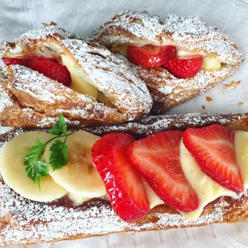 Cream Pan - Banana/ strawberries cream pan. - Bakeries Near Me - Tustin, California Cream Pan - Banana/ strawberries cream pan. - Bakeries Near Me - Tustin, California