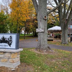 Edwin Brix Vineyard & Sell Family Wines - Street view