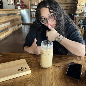 Ella Cafe - Cafes Near Me - Davie, Florida