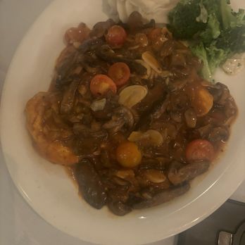 Pazzo - Chicken Marsala with mashed potatoes - Italian Near Me - Red Bank, New Jersey