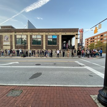 KEMBA Live! - Lines for days due to poor communication from the event staff - Music Venues Near Me - Columbus, Ohio