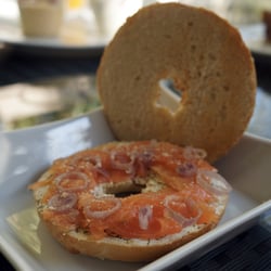 Elodie Pti Déj' - Bagel saumon fumé aneth