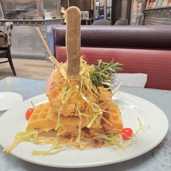 Hash House A Go Go - Chicken and Waffles - Breakfast & Brunch Near Me - Las Vegas, Nevada