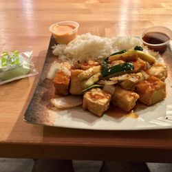 Fushi Yami - Tofu Hibachi, Green Tea Mochi Cake