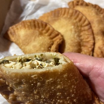 Stella's Empanadas - VEGAN New "Caprese" Made with a combination of fresh Jersey tomatos, basil, tofu & our famous chimichurri sauce - Argentine Near Me - Kearny, New Jersey