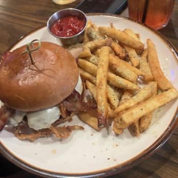 Finley's Round Rock - Burger and Fries - Bars Near Me - Round Rock, Texas