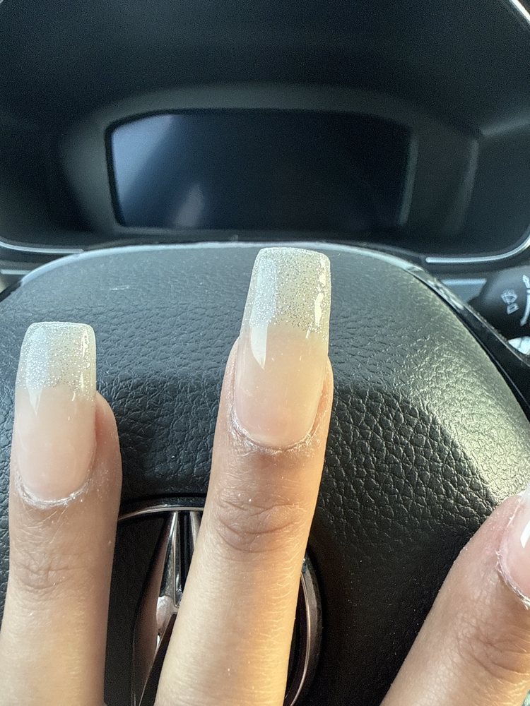 Randy NAILS&SPA Logo