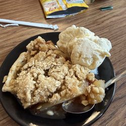 Ranch House Diner - Apple crumble pie