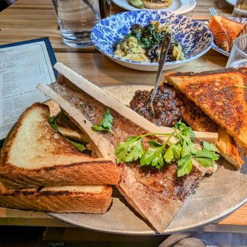 Au Cheval - Bone marrow - Bars Near Me - Chicago, Illinois