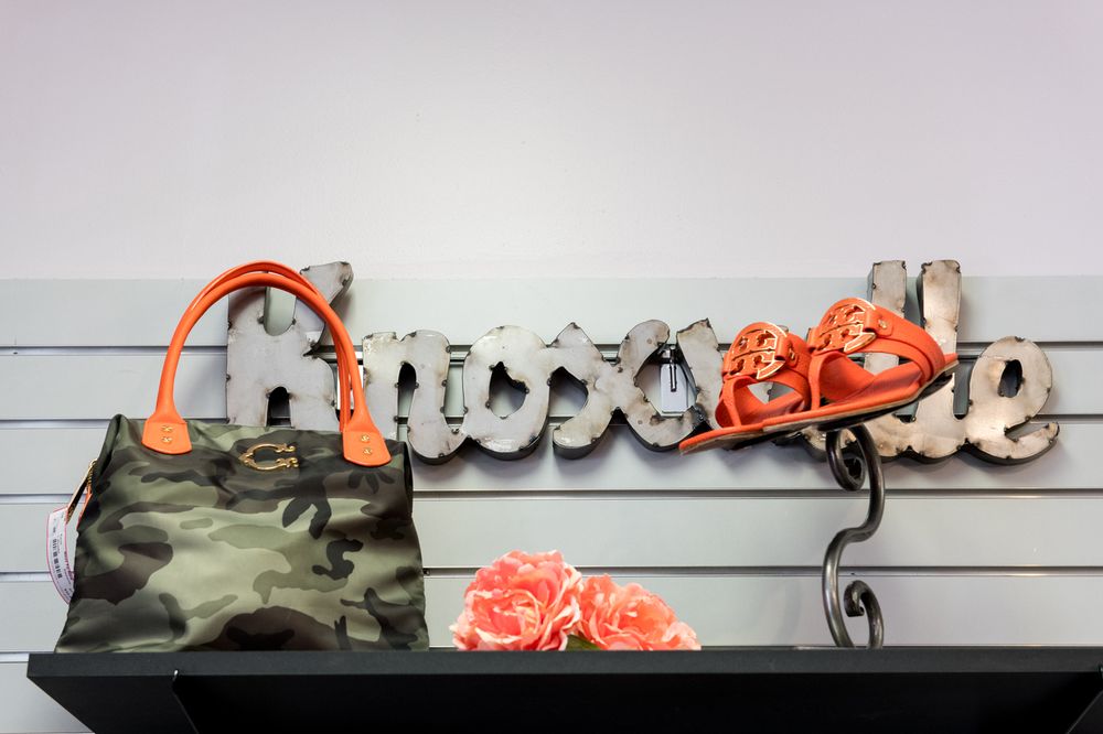 NEXT TO NEW Updated October 2024 23 Photos 7212 Kingston Pike