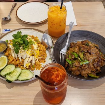 When In Bangkok - Crab fried rice, pad see ew, Thai iced tea, lychee Thai tea - Thai Near Me - Flushing, New York When In Bangkok - Crab fried rice, pad see ew, Thai iced tea, lychee Thai tea - Thai Near Me - Flushing, New York