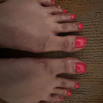 Erie Nails & Spa - Smudged polish after 1 hour of drying - Waxing Near Me - Chicago, Illinois Erie Nails & Spa - Smudged polish after 1 hour of drying - Waxing Near Me - Chicago, Illinois