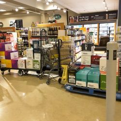 Giant Food Store