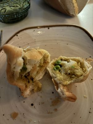 Moti Mahal Delux by null