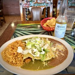 El Tapatio - Echiladas Verdes w/ chicken