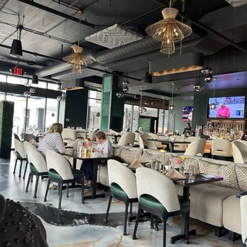 Napoli Kirkwood - Dining room - Italian Near Me - Kirkwood, Missouri Napoli Kirkwood - Dining room - Italian Near Me - Kirkwood, Missouri