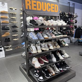 JD Sports - Shoe Stores Near Me - Santa Monica, California JD Sports - Shoe Stores Near Me - Santa Monica, California
