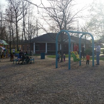 Elmwood Park - Community Centers Near Me - Independence, Ohio