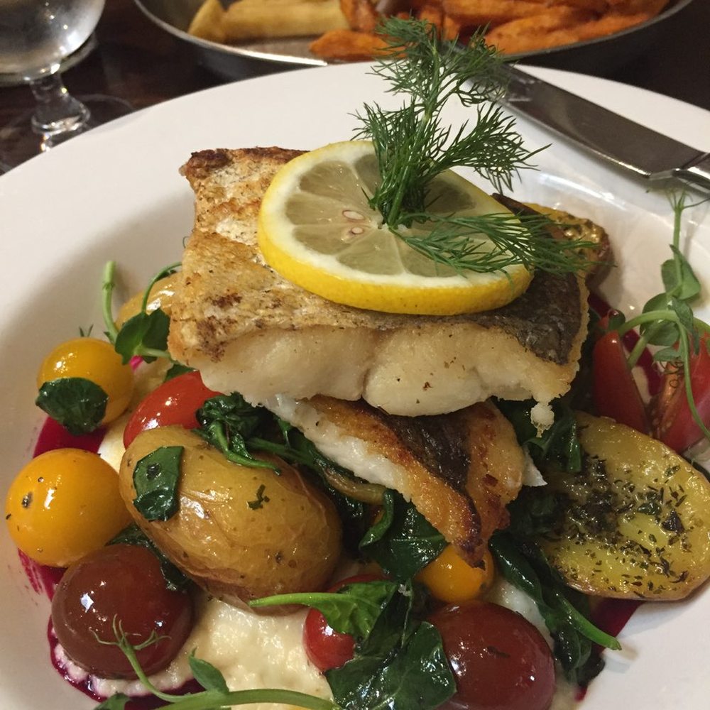 Monasterboice Inn - Lounges Near Me - Drogheda, LH Monasterboice Inn - Lounges Near Me - Drogheda, LH