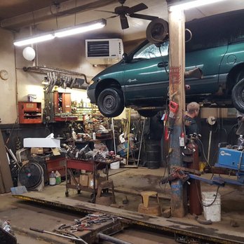 Dave's Auto Service - The bay - Auto Repair Near Me - Saint Paul, Minnesota Dave's Auto Service - The bay - Auto Repair Near Me - Saint Paul, Minnesota