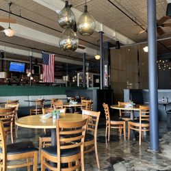 Carmine's Restaurant and Bar