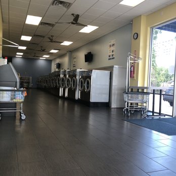 Wash & Go Laundromat - Laundromat Near Me - Jacksonville, Florida Wash & Go Laundromat - Laundromat Near Me - Jacksonville, Florida