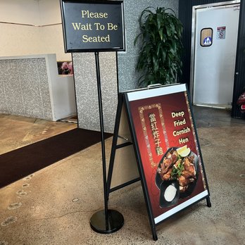 Mama Lu's Dumpling House - Dim Sum Near Me - Tustin, California