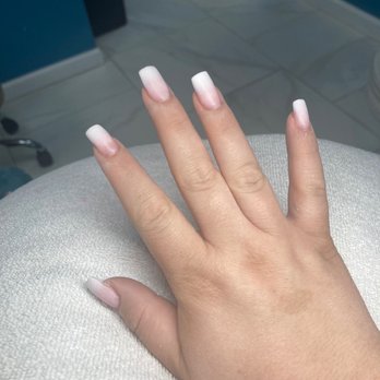 Super Star Dip Nail & Spa - Nail Salons Near Me - Puyallup, Washington