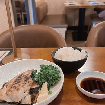 Issho - Sushi Bars Near Me - Annandale, Virginia