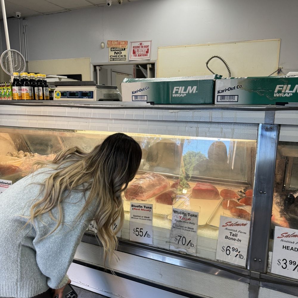 Ocean Plus Fish Market - Seafood Markets Near Me - Rosemead, California