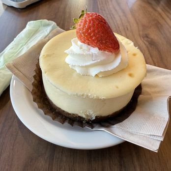 Urth Caffe - New York Cheesecake (individual) - huge - Coffee & Tea Near Me - Henderson, Nevada