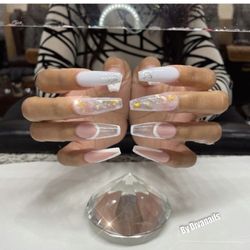 Diva Nails Spa
