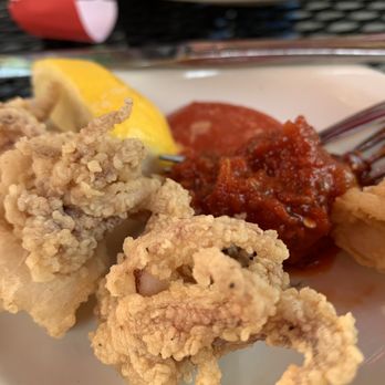 Mariner's Harbor - Fried calamari - Seafood Near Me - Kingston, New York