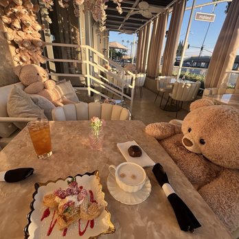 N Cafe - Breakfast & Brunch Near Me - Glendale, California