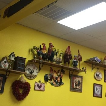 Mom's Diner - Decor - Diners Near Me - Pahrump, Nevada Mom's Diner - Decor - Diners Near Me - Pahrump, Nevada