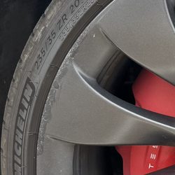 Colors Mobile Wheel Repair - Before