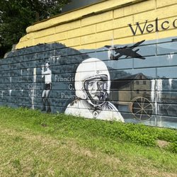 Welcome Home to the Pound Mural