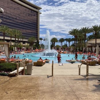 Red Rock Pool - Lounges Near Me - Las Vegas, Nevada