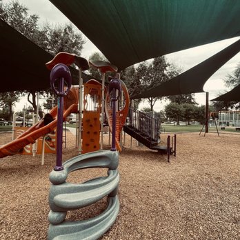 Houk Park - IG @kvtherinejvsmin - Parks Near Me - Visalia, California Houk Park - IG @kvtherinejvsmin - Parks Near Me - Visalia, California