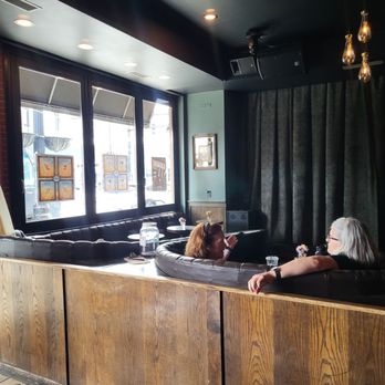 Uptown Lounge - Lounges Near Me - Chicago, Illinois Uptown Lounge - Lounges Near Me - Chicago, Illinois