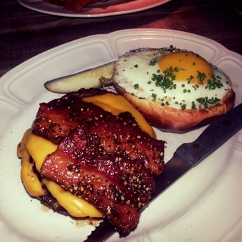 Au Cheval - Cheeseburger a Cheval with bacon - Bars Near Me - Chicago, Illinois Au Cheval - Cheeseburger a Cheval with bacon - Bars Near Me - Chicago, Illinois