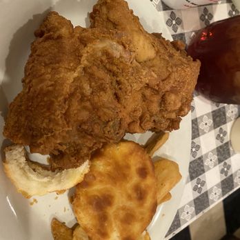 Uncle Bud's - 3 Piece Chicken Mixed - Seafood Near Me - Nashville, Tennessee