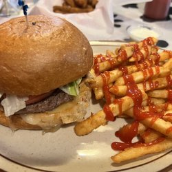 Desert Grill - Spicy cowboy burger