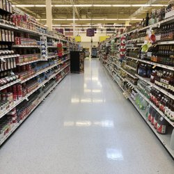 Stop & Shop - Stop & Shop Monroe CT. Very clean and well kept.