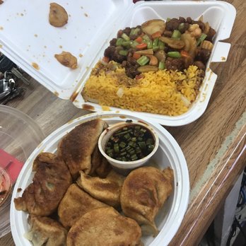88 Chinese Restaurant - Cashew lunch soeacial and pan fried dumplings - Chinese Near Me - Lancaster, South Carolina
