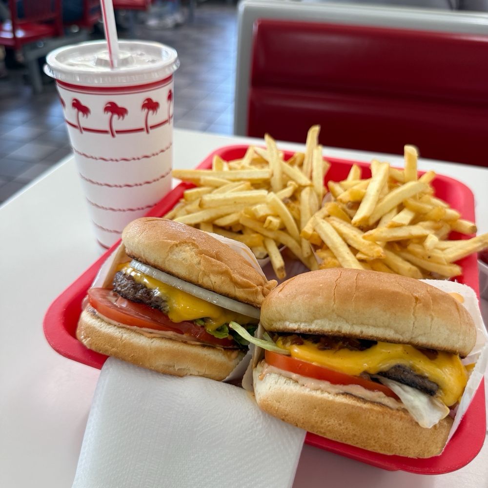 In-N-Out Burger - Burgers Near Me - Oro Valley, Arizona In-N-Out Burger - Burgers Near Me - Oro Valley, Arizona