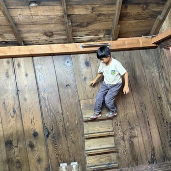 Mystery Spot - Illusion? - Amusement Parks Near Me - Santa Cruz, California Mystery Spot - Illusion? - Amusement Parks Near Me - Santa Cruz, California