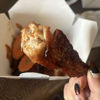 Love - Hot Wings w BBQ sauce - Vegan Near Me - West Hollywood, California
