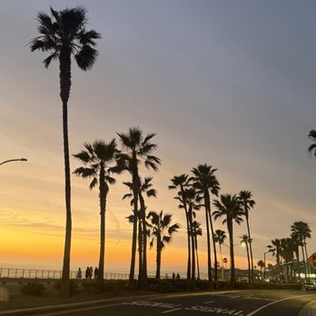 Dini's By The Sea - Carlsbad, California sunset. - Seafood Near Me - Carlsbad, California