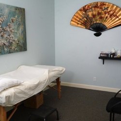 Integrative Med Solutions - Relaxing Treatment Room